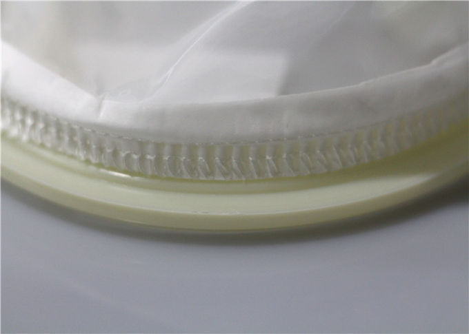 Efisiensi Tinggi Polypropylene Filter Bag 100 Micron Kuat Kapasitas Memegang Kotoran